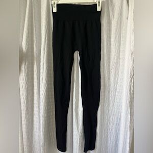 BNWOT khy seamless leggings (kylie jenner brand)